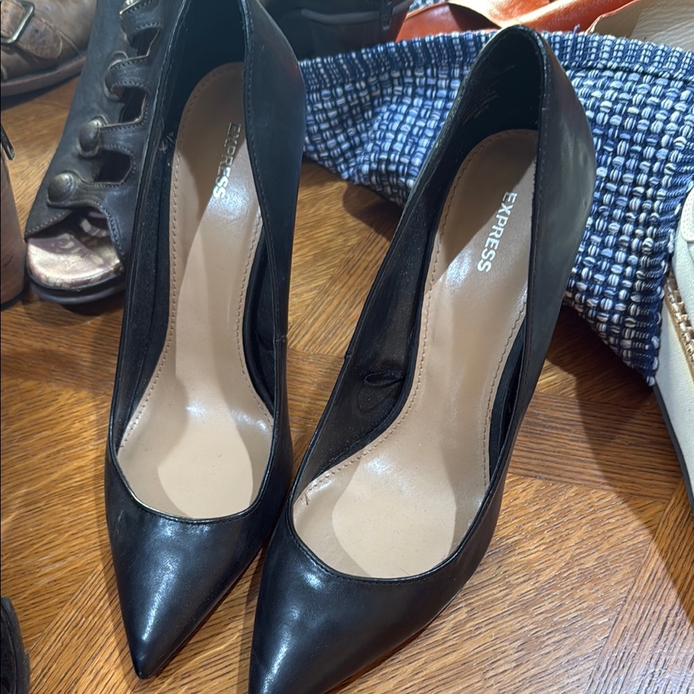Express Black Classic Leather Heels